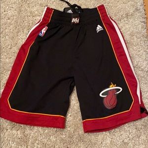 Official Miami Hit #3 Wade Jersey and Shorts